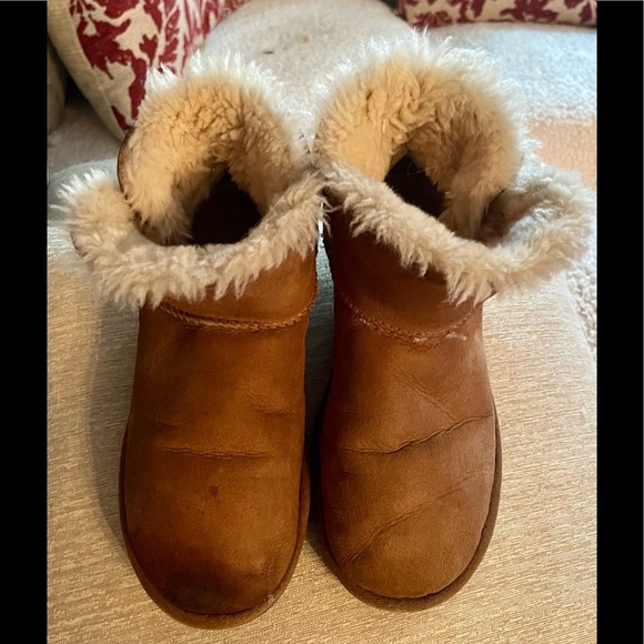 UGG Shoes - UGG MINI BAILEY BUTTON II BOOT